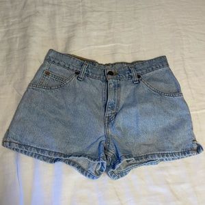 Vintage levi shorts